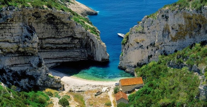 Onde Ficar na Ilha Vis na Croácia
