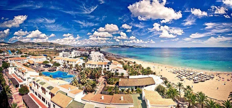 Onde Ficar em Ibiza: Praia d'en Bossa