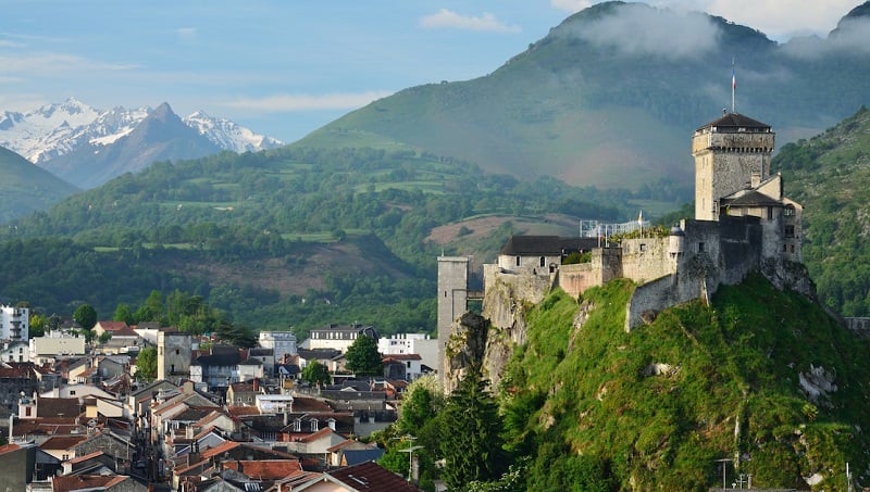 Onde Ficar em Lourdes: Margem Direita do Rio Gave de Pau